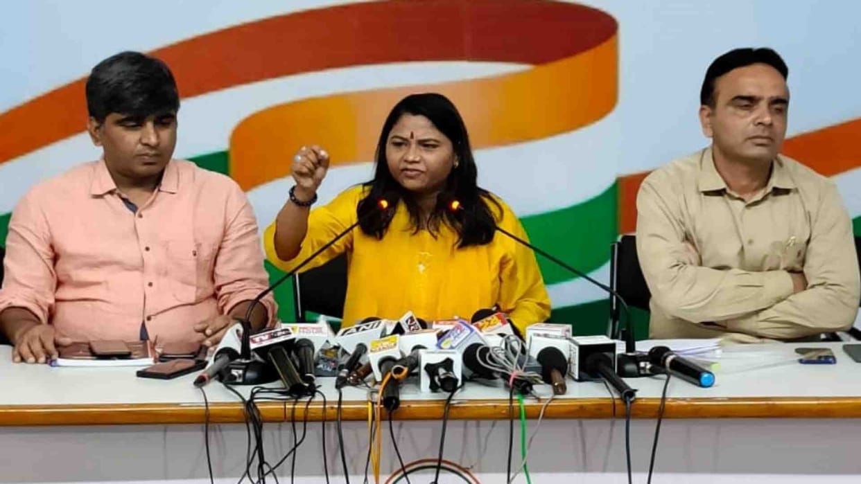 Sadhna Bharti verbally attacked the double engine government