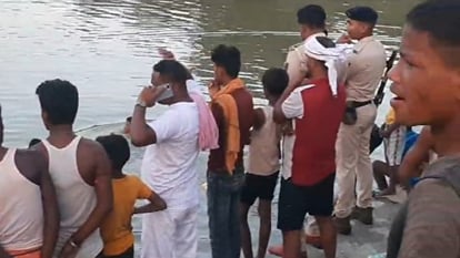 Bihar News: तालाब में नहाने के दौरान एक शख्स की डूबने से मौत; 16 घंटे की कड़ी मशक्कत के बाद शव बरामद A man died due to drowning while bathing in pond in Jamui; Dead body recovered after 16 hours