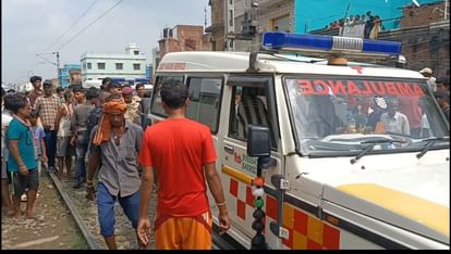 Four people hit by Kolkata-Darbhanga Express, mother-in-law and daughter-in-law killed, two innocent critical