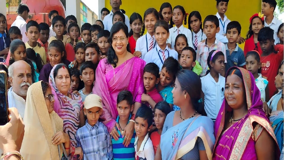 MLA Sangeeta Sinha upgraded high level bridge and high school in Balod