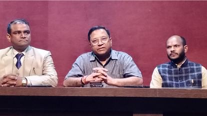 Indore: जजों की छुट्टियां कम करने का प्रस्ताव आएगा, ऑनलाइन सुनवाई बढ़ेंगी, जज, वकील, पक्षकार घर से शामिल होंगे Supreme court bar association judges leave online hearing