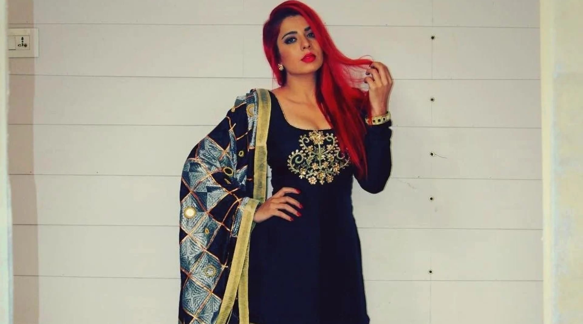 Punjabi Singer Jasmine Sandlas Gets Death Threats Hours Ahead Of Her Delhi Concert lawrence gang threatened