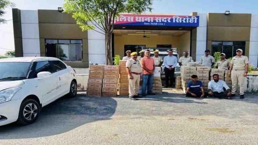Sirohi police caught illegal country liquor being transported in a pickup