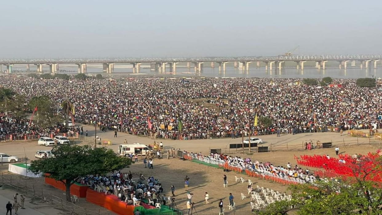 Crowd gathered in the air show, a scene like the new moon of Kumbh was seen