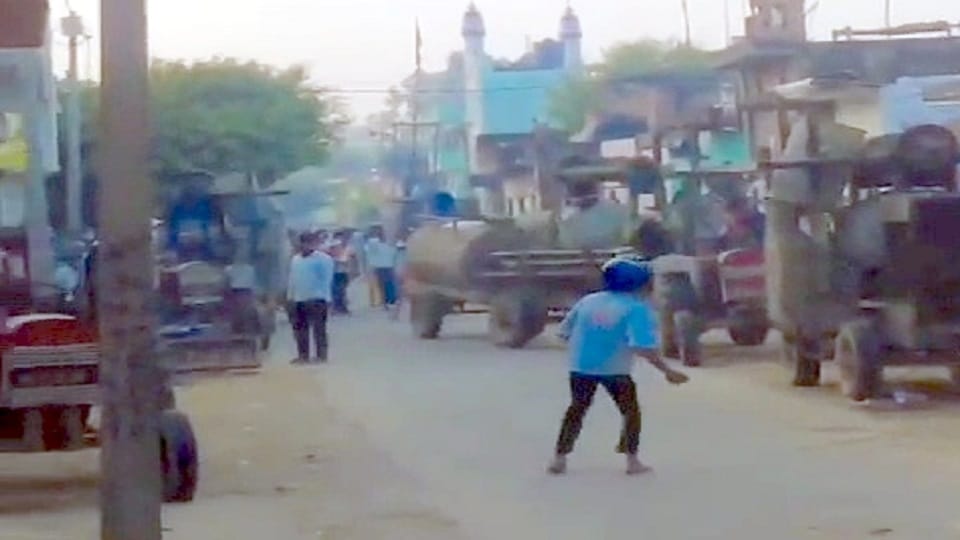 Sambhal: Two parties clashed over labourers