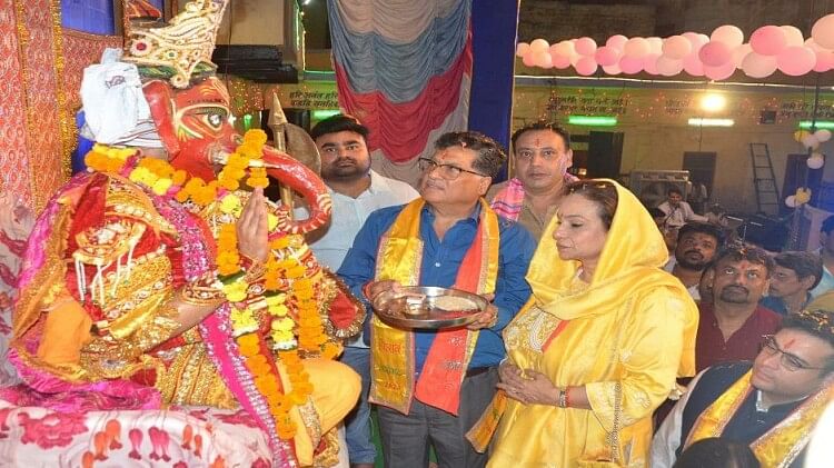 Ramleela in Aligarh: गणेश पूजन से शुरू हुई रामलीला, पांच साल बाद इस बार होगी सरयू पार लीला