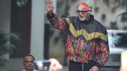 Amitabh Bachchan shared post on instagram he humorously takes jibe at crazy fashion sense of todays generation