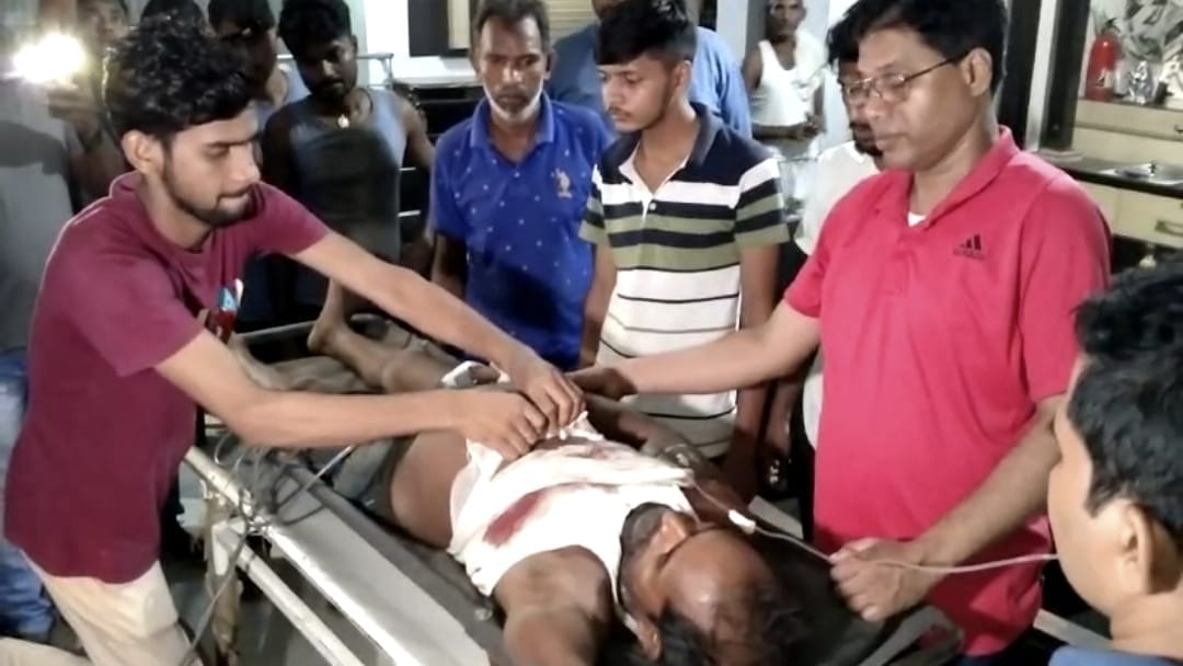 Bihar News: When he refused to give Litti-Murga, criminals shot him, PMCH referred in critical condition