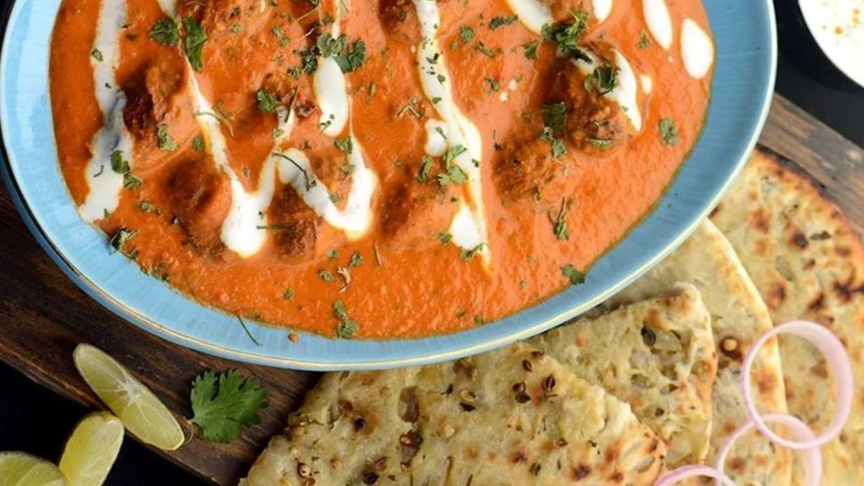 Karwa Chauth 2023 how to make dum aloo and tandoori roti at home dum aloo recipe in hindi