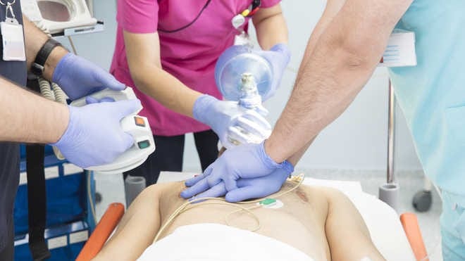 cardiac arrest student 20 year age indore