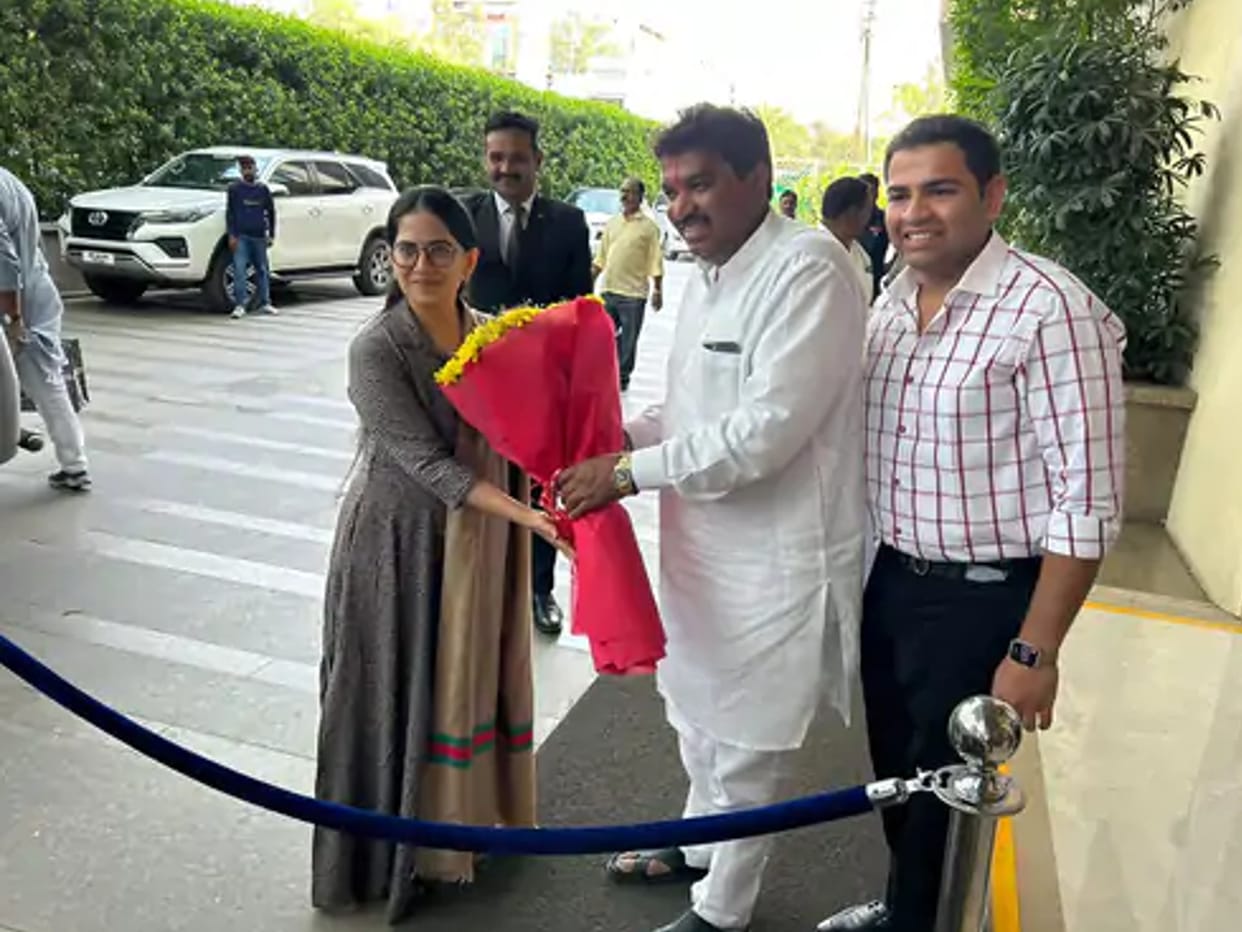 Sanjay Shukla canceled Jaya Kishore's story as soon as permission got stuck