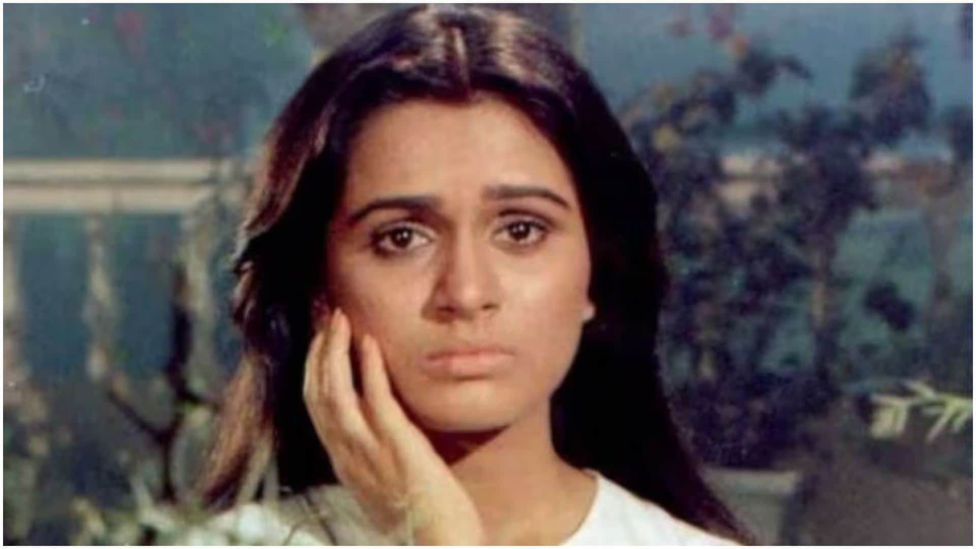 Monday Flashback: When Sanjay Dutt Run Away With A Knife To Kill Padmini Kolhapure During film vidhaata