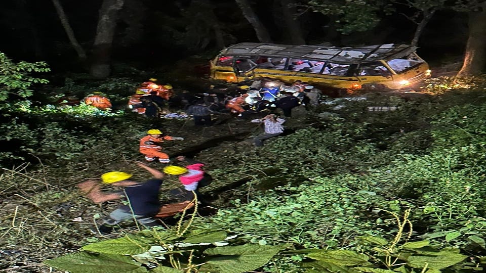 Road accident near Ghatgarh on Nainital Kaladhungi road