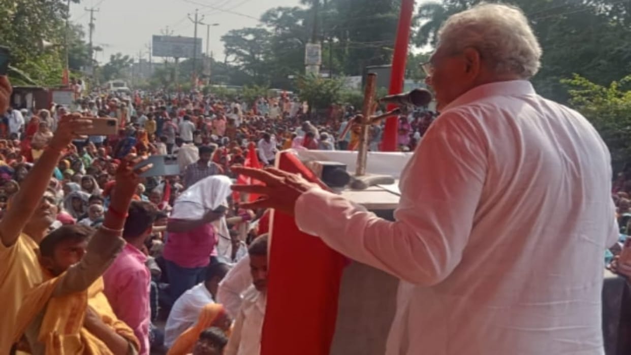 Sitaram Yechury says 90 percent population of Tadapta Bharat is suffering due to inflation unemployment