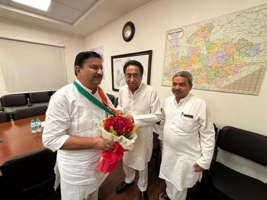 MP Election: Former Sagar MLA Arunoday Choubey joins Congress again, may contest elections from Khurai.