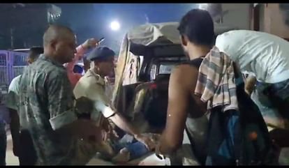 Bihar News : Bike collides with parked truck in Bettiah, father and two sons killed. Bihar Police