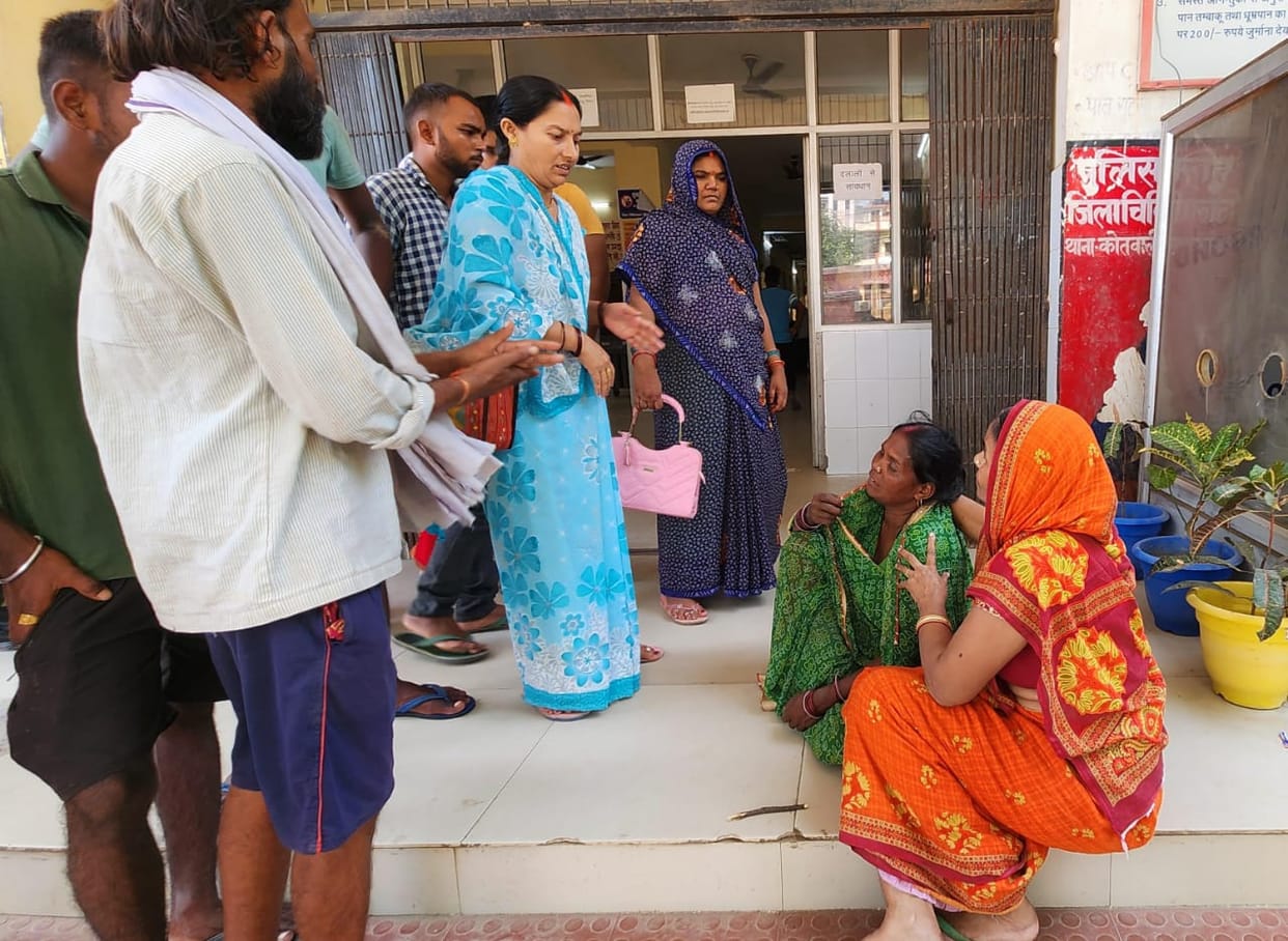 Fan fell on mother who was breastfeeding her child, woman died due to electric shock