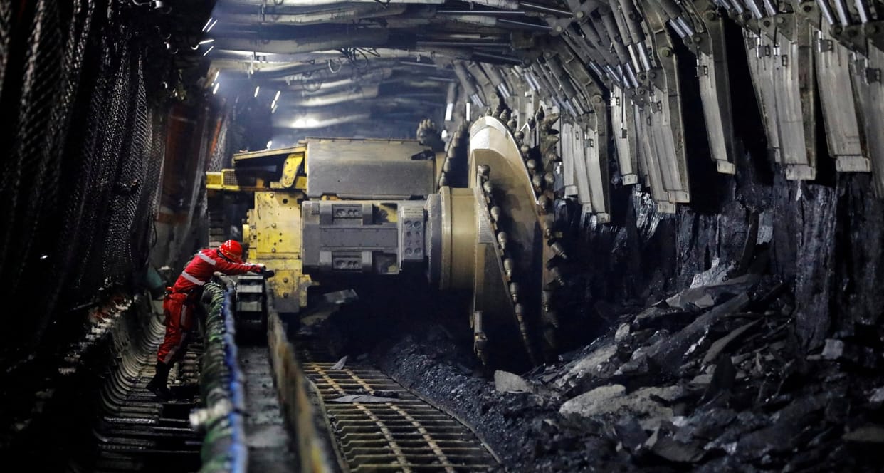 coal remain backbone of indian energy sector for two decades says iim report