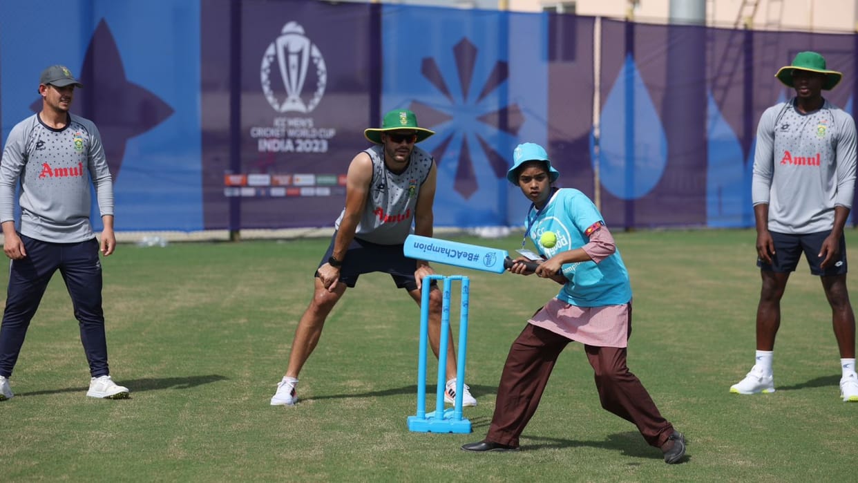 kagiso rabada quinton de kock aiden markram played cricket with children special initiative of icc UNICEF