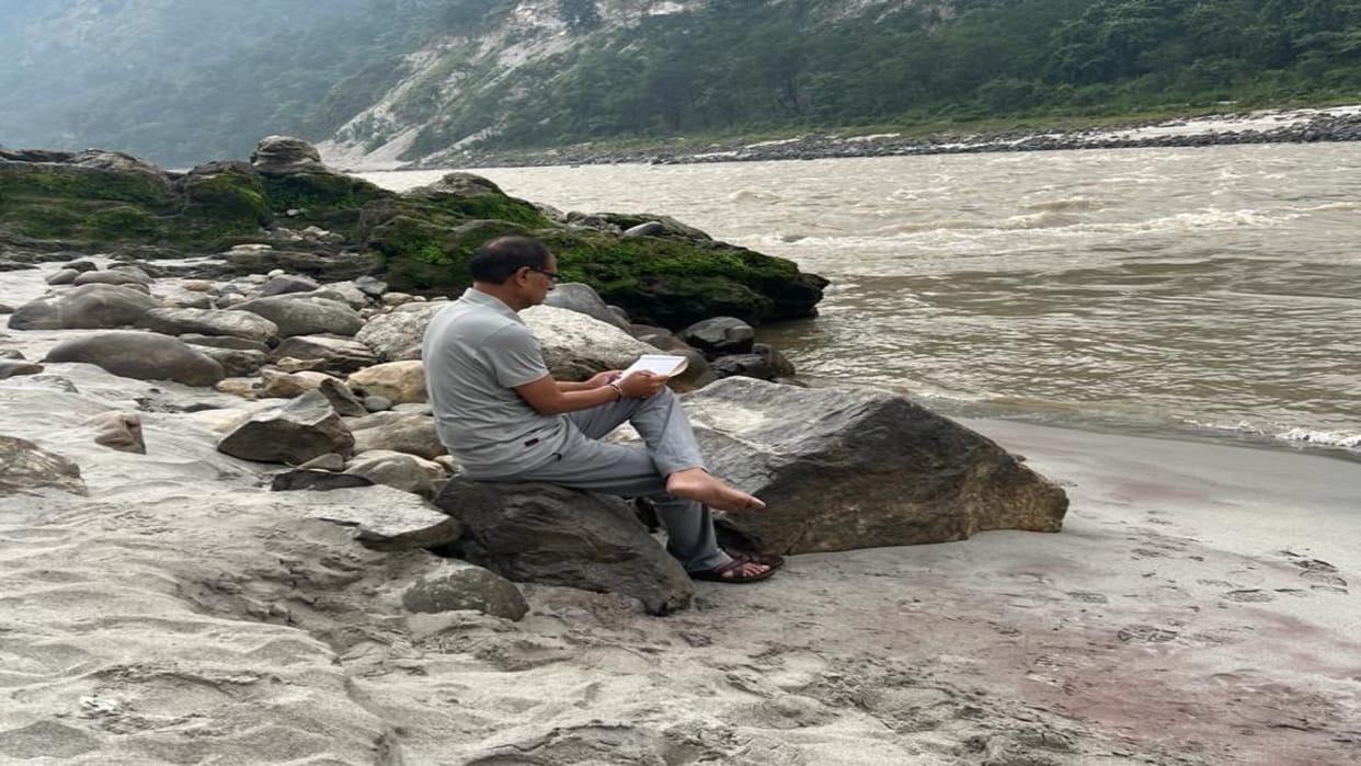 MP Election 2023 CM Shivraj Singh Chauhan reached the banks of Ganga amid elections