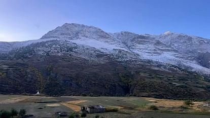 Himachal: Snowfall on high peaks of Lahaul, Chamba and Kinnaur, Manali-Leh road closed, rain in Shimla. Fresh snowfall on high peaks including Lahaul Light rain in Shimla Of Himachal news