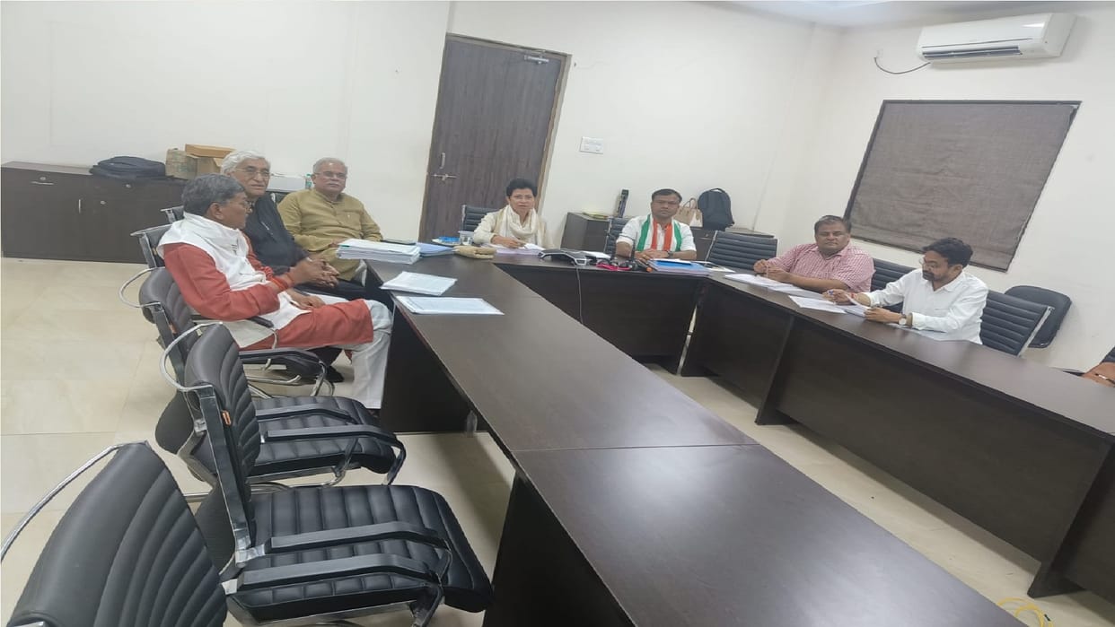 CG Election: Congress Screening Committee meeting in raipur, Shailja, CM Bhupesh present, Ajay Maken joined