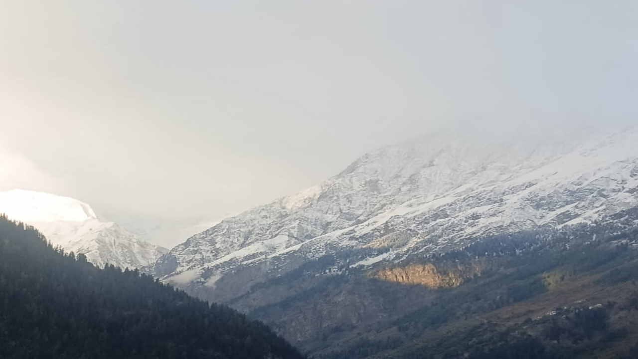 himachal weather: fresh snowfall in state, peaks including Rohtang covered with white sheet of snow, see pictu