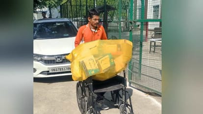 Dehradun News Goods carried on wheelchair in Doon Hospital and patients carried on shoulders
