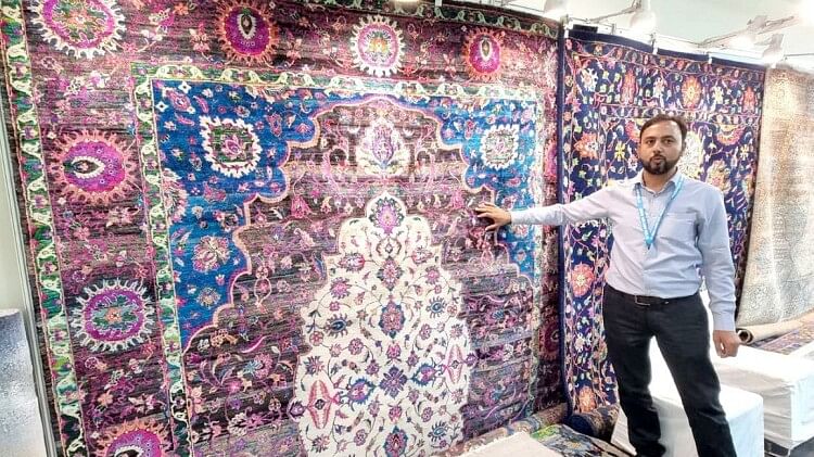 India Carpet Expo: सुंदर, सस्ता और टिकाऊ कालीन ढूंढते रहे खरीदार, 400 करोड़ से अधिक व्यापार की उम्मीद