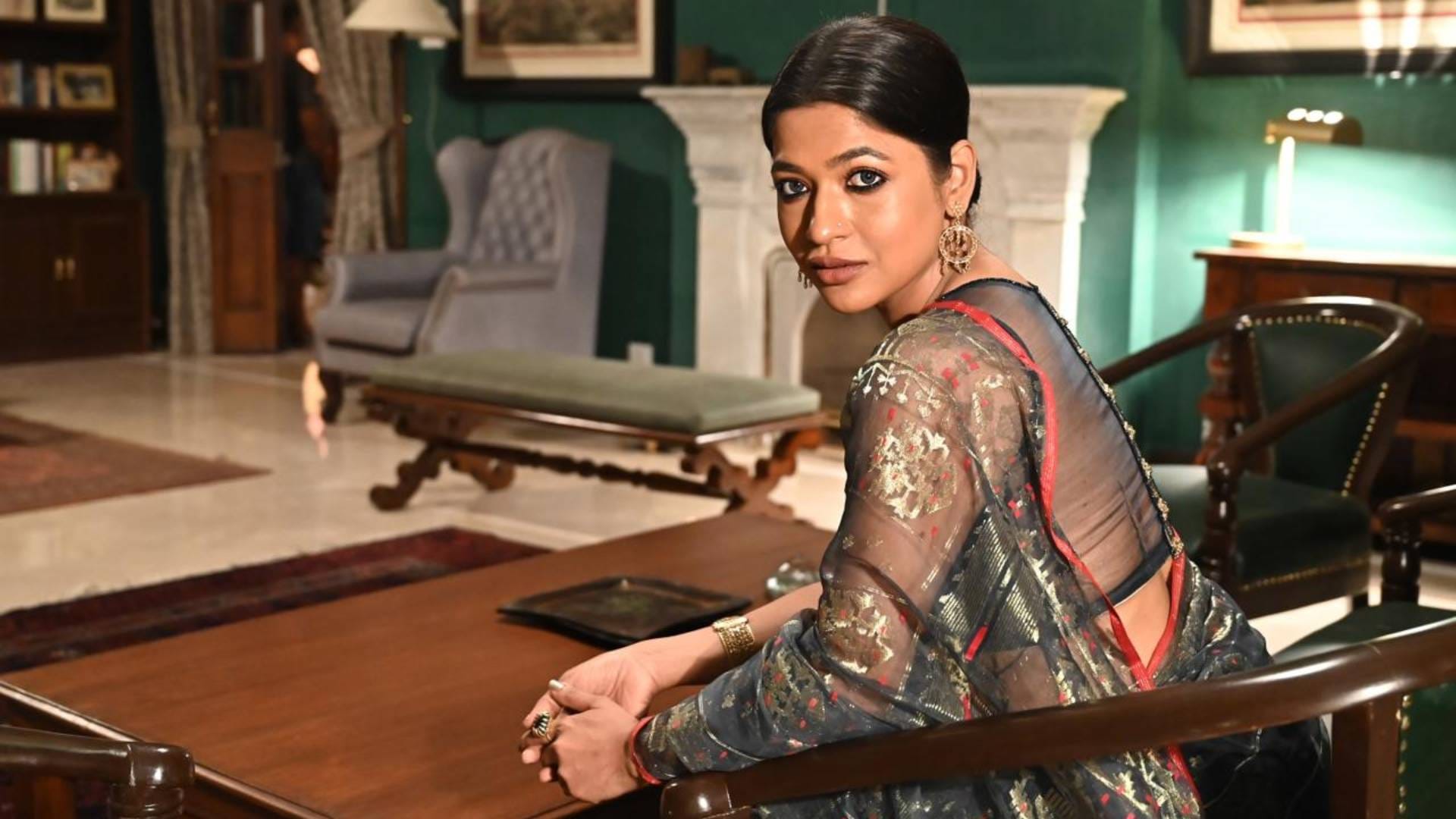 Azmeri Haque Badhon speaks to Pankaj Shukla khufiya vishal Bhardwaj rehana Mariyam noor tabu Shah Rukh Khan