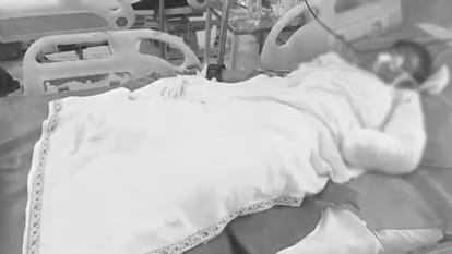 Case of throwing girl student in front of train in Bareilly