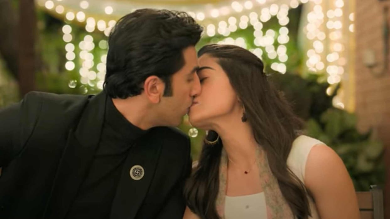 Hua Mai Song Out Animal first song release Ranbir Kapoor and Rashmika Mandanna liplock and chemistry on fire