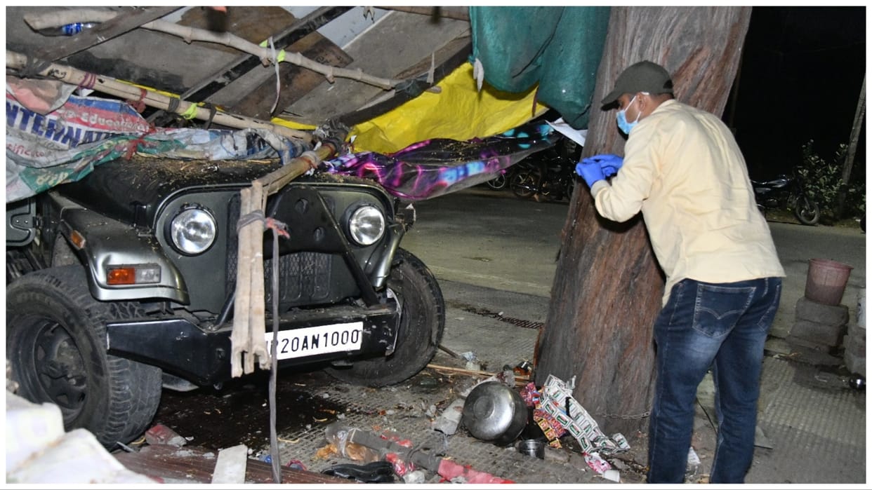 Haryana: Thar crushed people drinking tea at a Shop in Hisar, taxi driver died