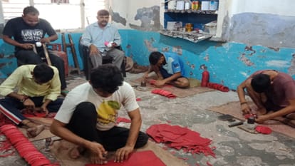 World Cup: Cricket players from all around the world are spinning ball made in Fitkari village, Meerut