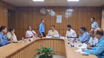 Uttarakhand: आंदोलनकारियों के आरक्षण बिल का मामला, विधानसभा ने प्रवर समिति का कार्यकाल दो माह बढ़ाया Uttarakhand agitators Reservation bill Assembly extended the tenure of select committee by two months