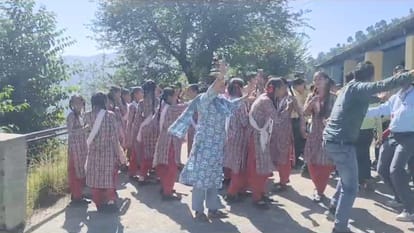 chamba News: spahan high school students wins silver and bronze medal in kabaddi and athletics