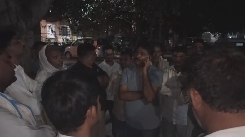 घटनास्थल पर मौजूद स्थानीय