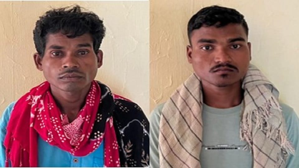 दो नक्सली गिरफ्तार