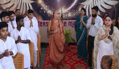 17th Sankara Nethralay will be built in Varanasi in Rs 100 crore Shankaracharya of Kanchi Peeth leaves for Ayo
