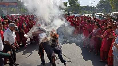 आशा वर्कर्स का प्रदर्शन