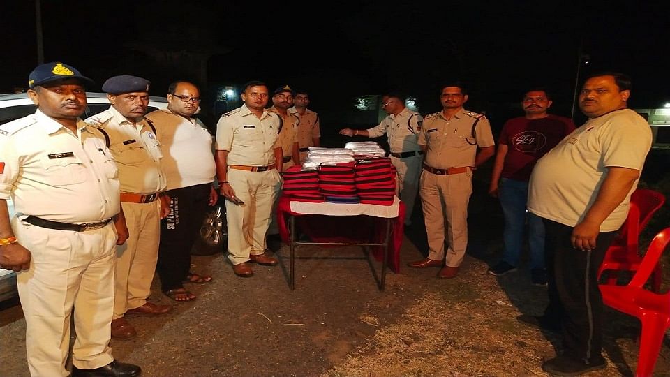 Silver worth Rs 3.22 crore seized from two businessmen of Agra in Sagar