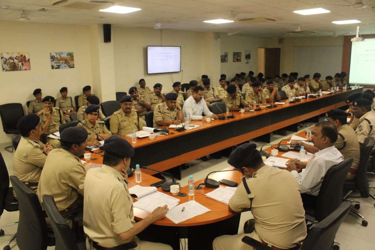 MP Election 2023: Leaving the police station area before 1 o'clock in the night may prove costly for TI sir