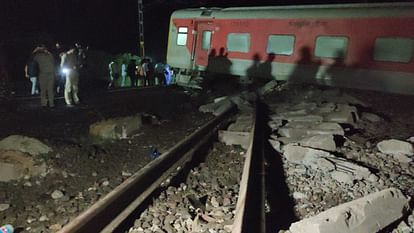 Bihar News : North east express train accident today in bihar near buxar, injured update, helpline number