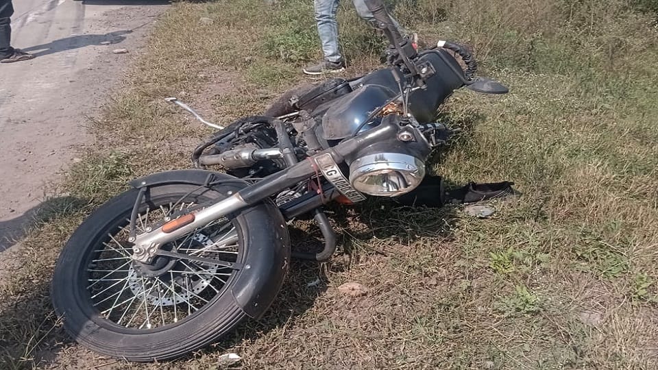 Constable Rajkumar Soni died in road accident in Janjgir Champa