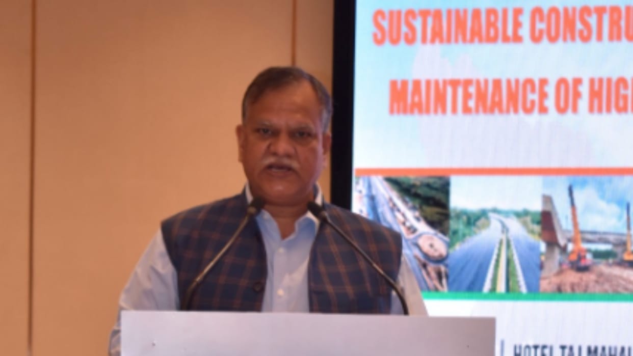 CEO of UPEDA said, preparations to build solar power parks on both sides of Bundelkhand Expressway