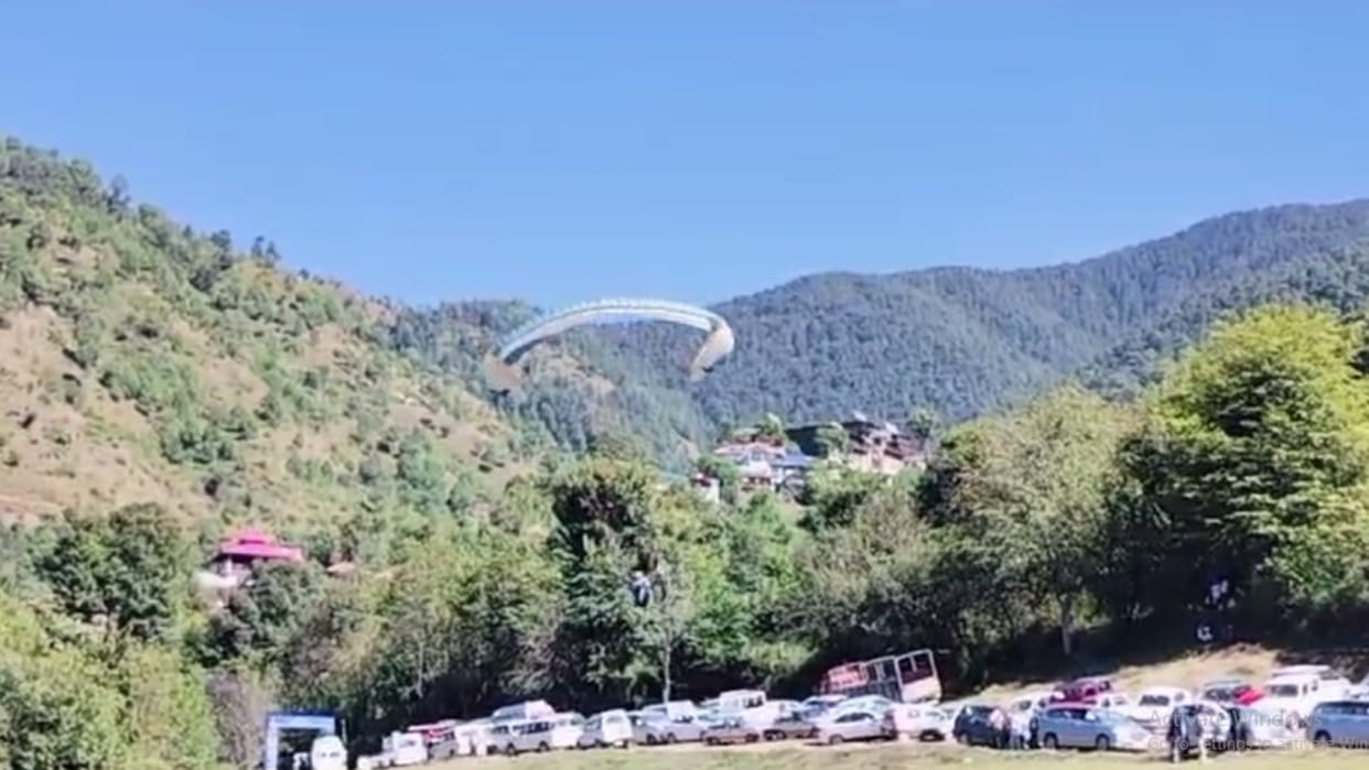 CM Sukhvinder Singh Sukhu inaugurated Shimla Flying Festival at Junga in District Shimla