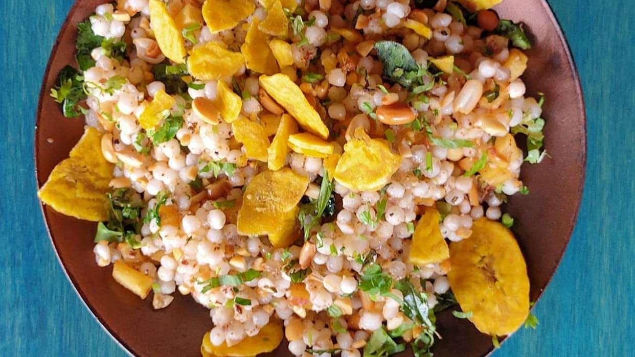 navratri recipe how to make Fahalari Bhej at home Falahari Bhel recipe
