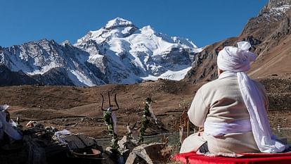 पीएम मोदी का उत्तराखंड दौरा: स्थानीय पोशाक पहने दिखे प्रधानमंत्री, आदि कैलाश के किए दर्शन, देखें तस्वीरें PM Modi visited Adi Kailash