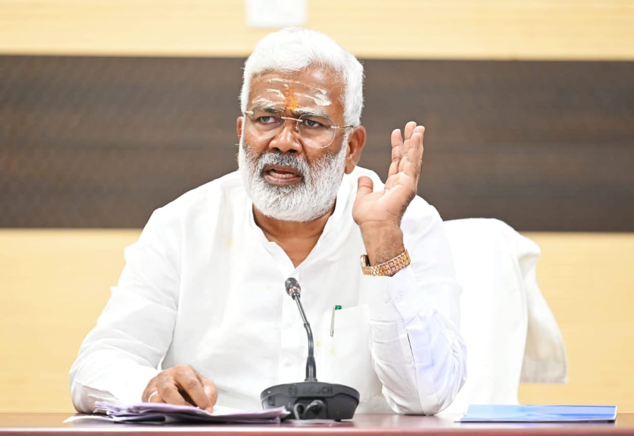 UP Minister Swatantra dev Singh lashed out at opposition in varanasi and target Samajwadi party congress
