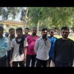 घटना के बाद लगी भीड़।